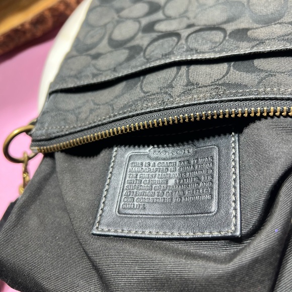 Coach Y2K crossbody turn lock GUC - Picture 5 of 10